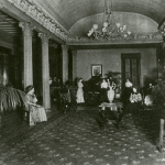 Belmont College women in Mansion parlor